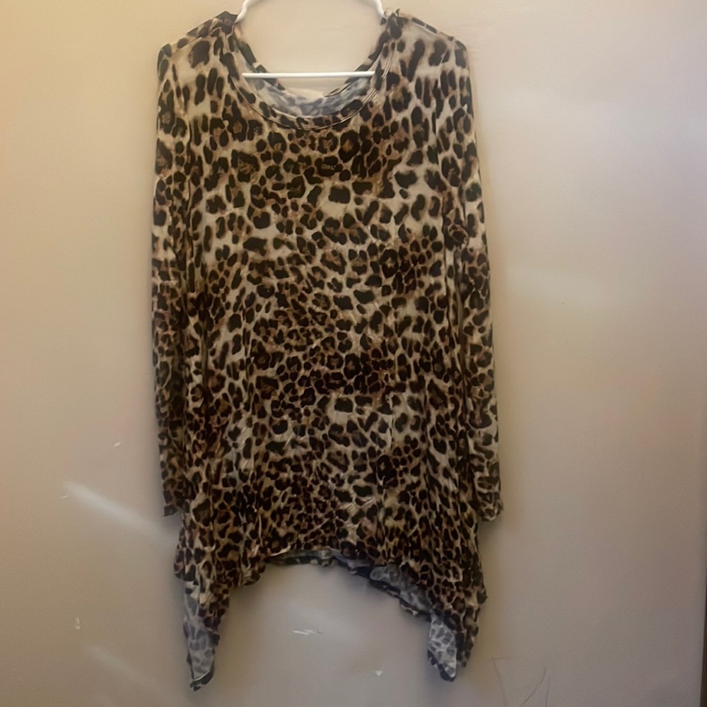 ODDY Drape Oversized Animal print Blouse! xl